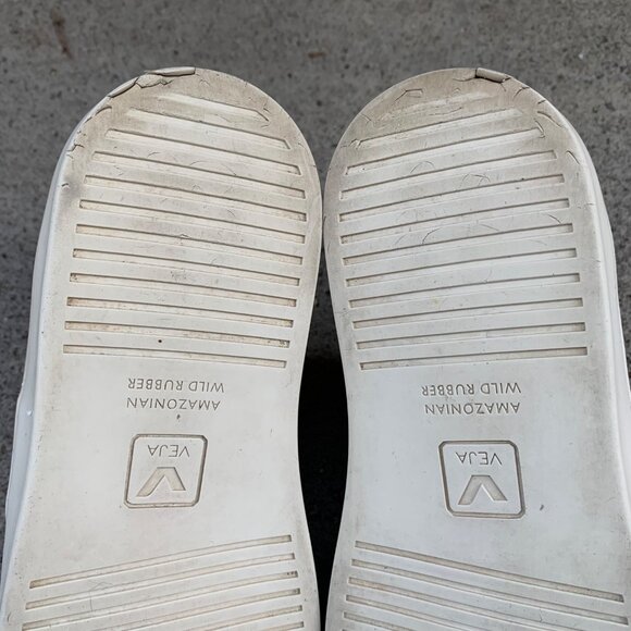 VEJA Gold Sneakers Girls US 2 Euro 33 Running Shoes Metallic Sneaker Velcro Shoe - Picture 12 of 12